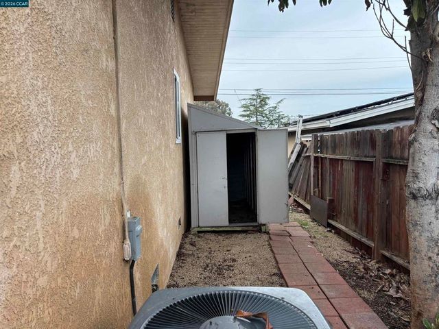 3017 Windsor Dr, Antioch, CA 94509