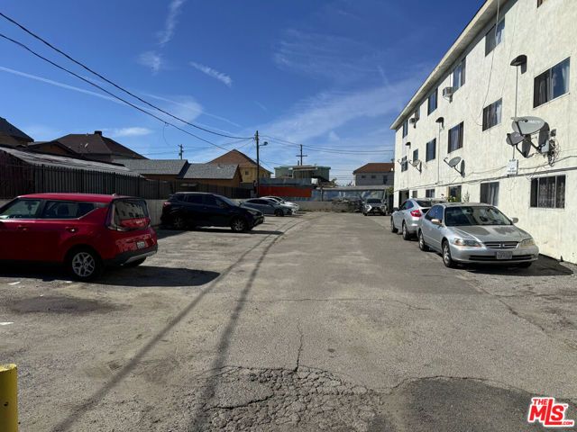 2335 Wall Street, Los Angeles, CA 90011