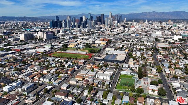 2335 Wall Street, Los Angeles, CA 90011