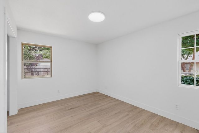 1703 Foster Drive, Arlington, TX 76012