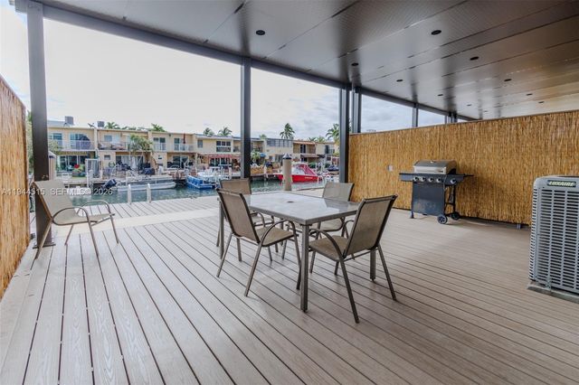 3920 NE 168th St 4, North Miami Beach, FL 33160