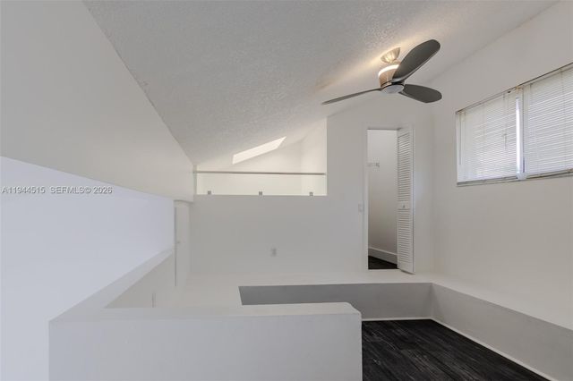 3920 NE 168th St 4, North Miami Beach, FL 33160