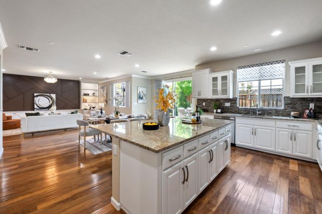 32210 Regents Boulevard, Union City, CA 94587