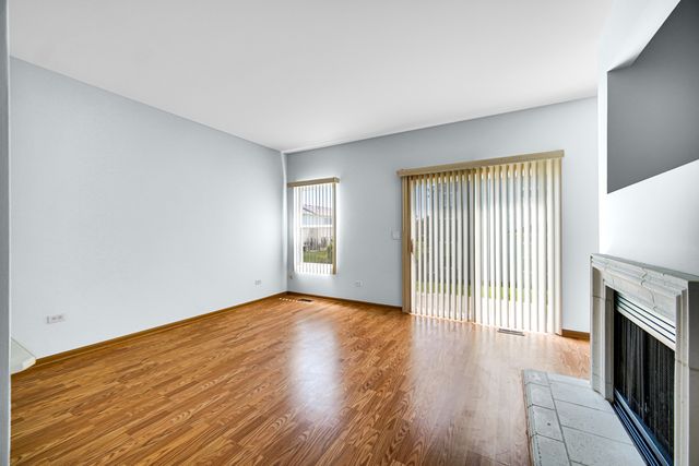 14857 W Victoria Crossing 14857, Lockport, IL 60441