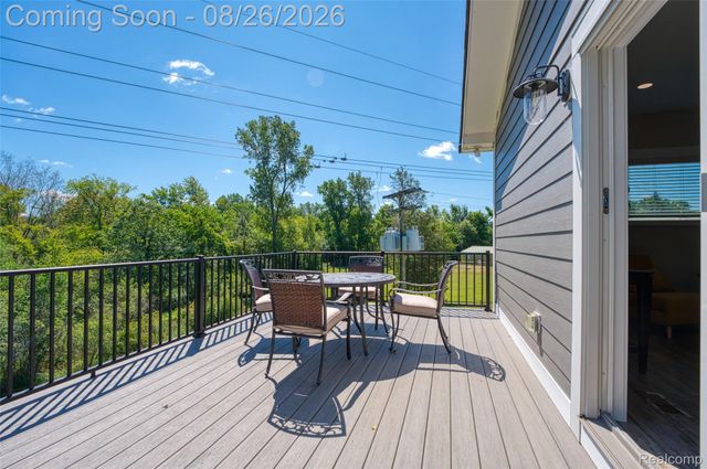 454 E Shore Drive, Northfield Township, MI 48189