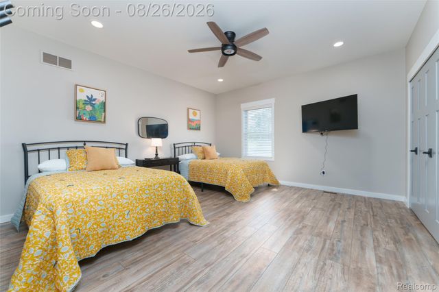 454 E Shore Drive, Northfield Township, MI 48189