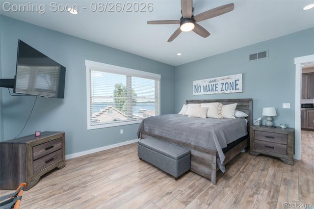 454 E Shore Drive, Northfield Township, MI 48189