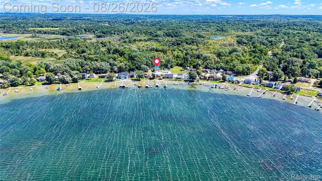 454 E Shore Drive, Northfield Township, MI 48189