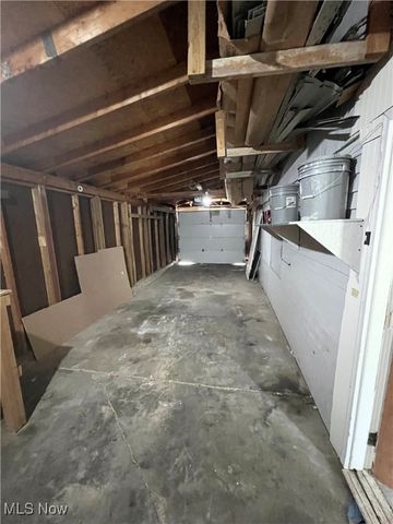 7387 Oregon Trail, Youngstown, OH 44512