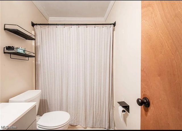 7387 Oregon Trail, Youngstown, OH 44512