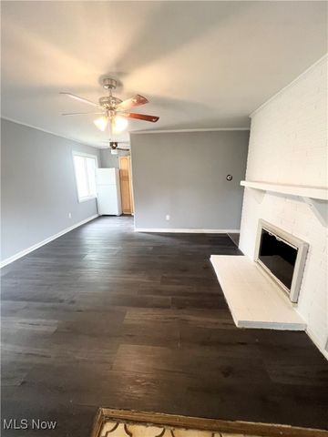 7387 Oregon Trail, Youngstown, OH 44512