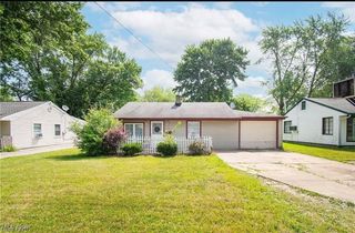 7387 Oregon Trail, Youngstown, OH 44512