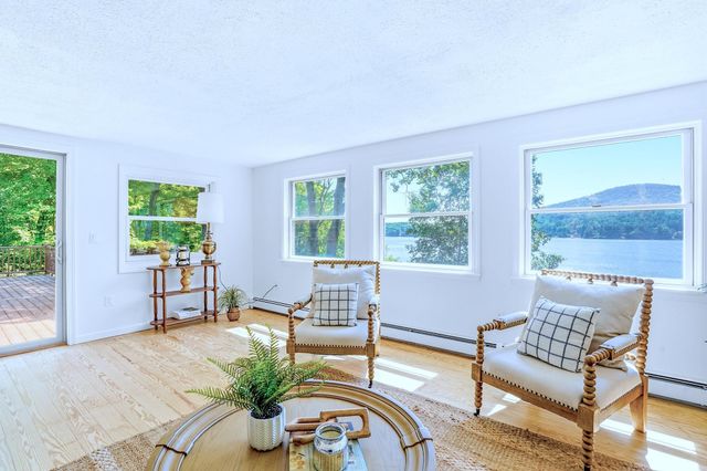 828 West Main Street, Hillsborough, NH 03244