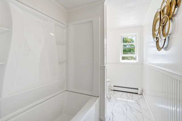 828 West Main Street, Hillsborough, NH 03244