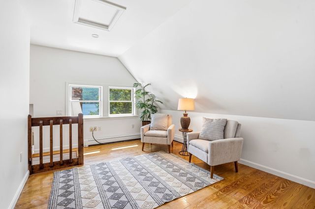 828 West Main Street, Hillsborough, NH 03244