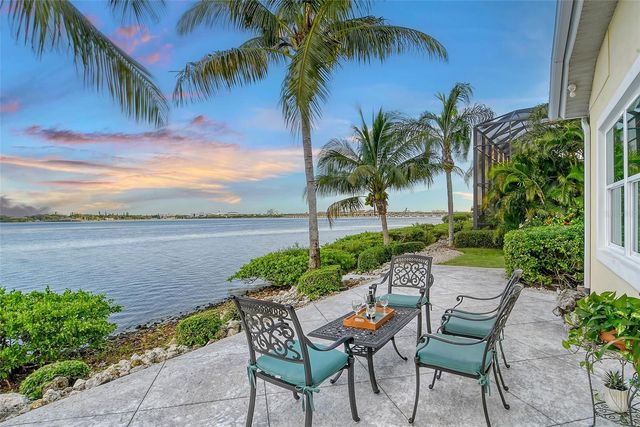 811 RIVIERA DUNES WAY, Palmetto, FL 34221