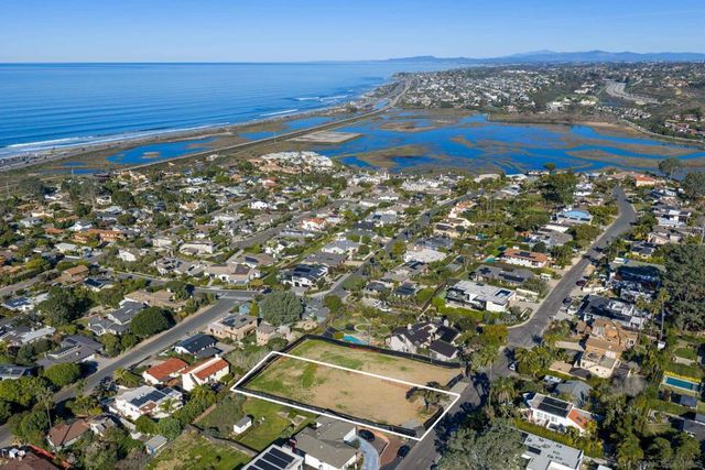 607 N Granados Avenue, Solana Beach, CA 92075