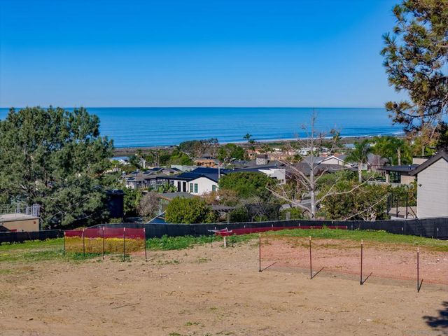 607 N Granados Avenue, Solana Beach, CA 92075