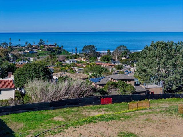 607 N Granados Avenue, Solana Beach, CA 92075