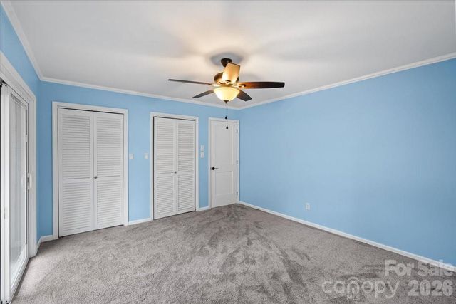 4024 Wandering Lane NE, Hickory, NC 28601