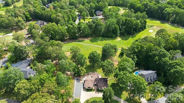 4024 Wandering Lane NE, Hickory, NC 28601