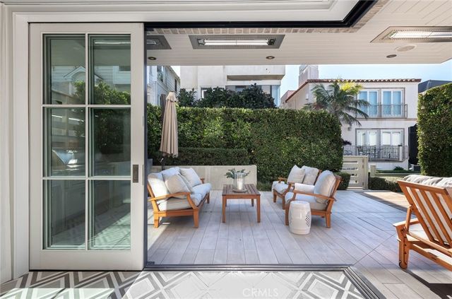 117 34th Street, Manhattan Beach, CA 90266
