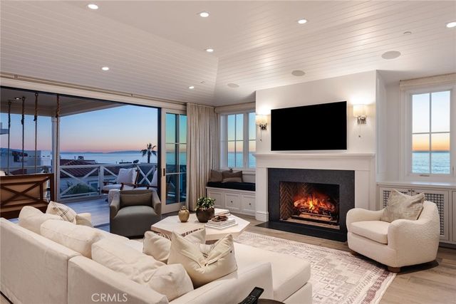 117 34th Street, Manhattan Beach, CA 90266