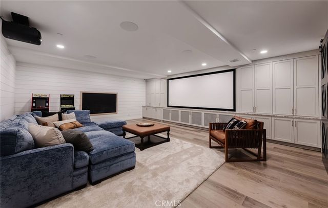117 34th Street, Manhattan Beach, CA 90266