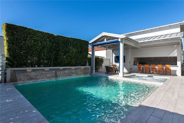 117 34th Street, Manhattan Beach, CA 90266