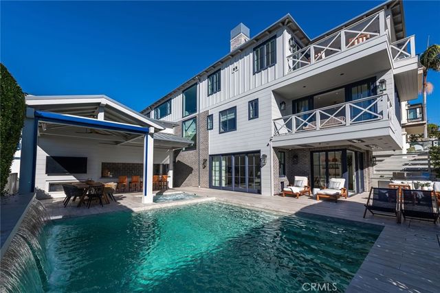 117 34th Street, Manhattan Beach, CA 90266