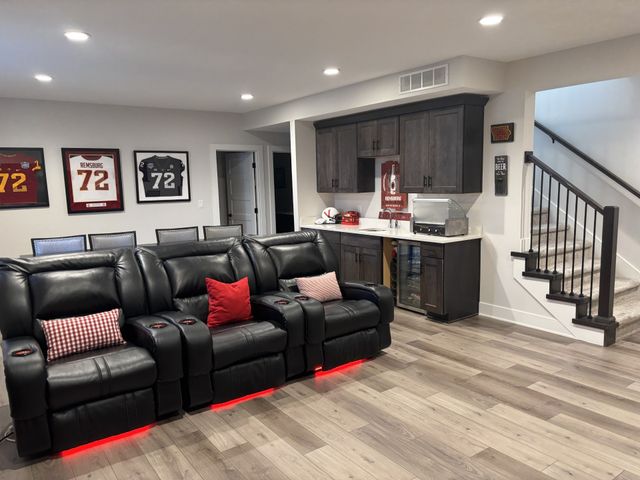 3375 Grand Valley Dr. Drive, West Des Moines, IA 50265