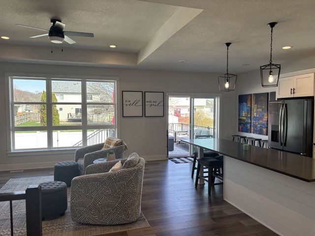 3375 Grand Valley Dr. Drive, West Des Moines, IA 50265