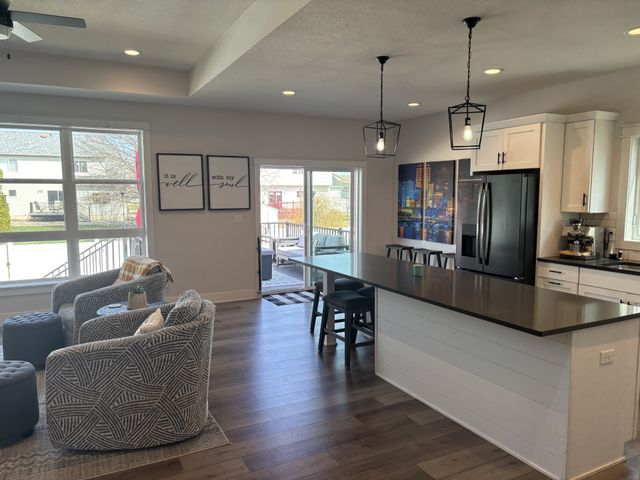 3375 Grand Valley Dr. Drive, West Des Moines, IA 50265