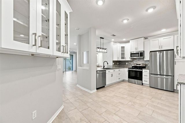 6030 PARKSIDE MEADOW DRIVE, Tampa, FL 33625