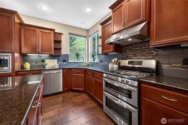 8119 172nd Avenue E, Sumner, WA 98390