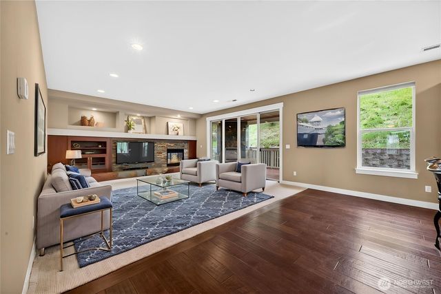 8119 172nd Avenue E, Sumner, WA 98390