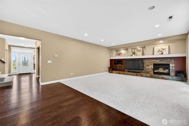 8119 172nd Avenue E, Sumner, WA 98390