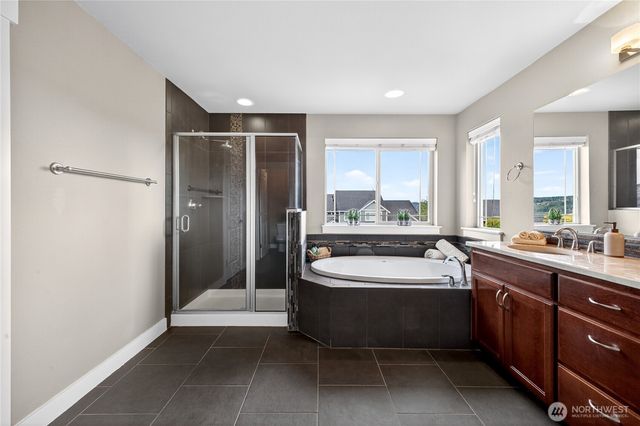 8119 172nd Avenue E, Sumner, WA 98390