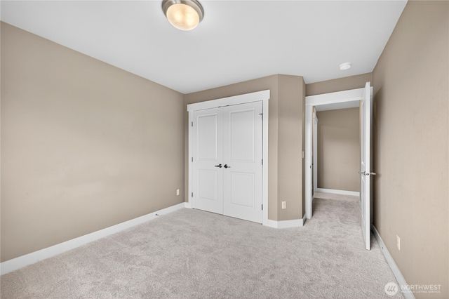 8119 172nd Avenue E, Sumner, WA 98390