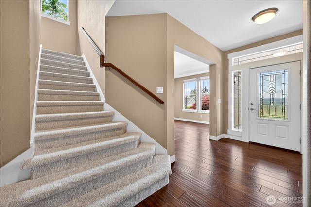 8119 172nd Avenue E, Sumner, WA 98390