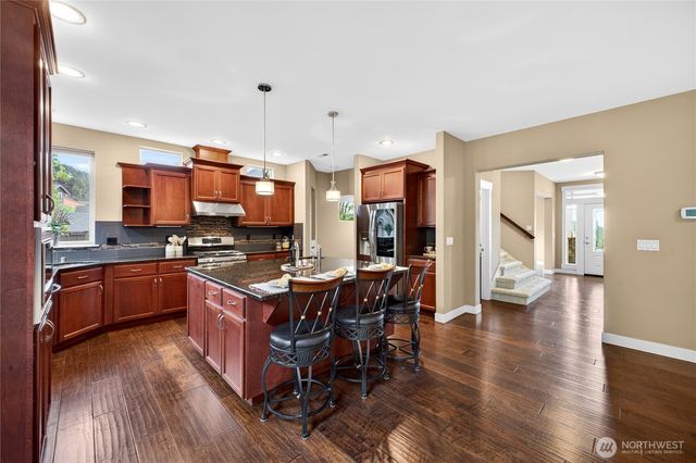 8119 172nd Avenue E, Sumner, WA 98390