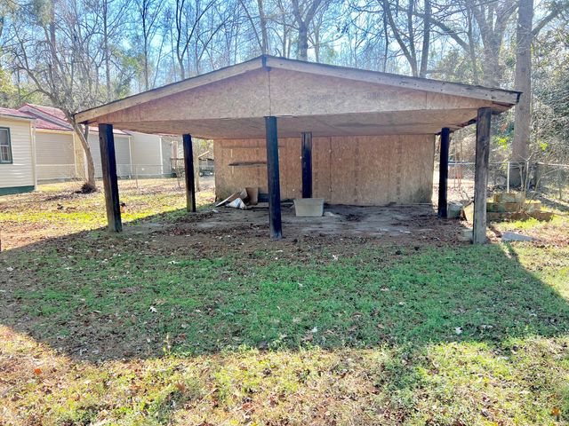 39 Tip Top Drive, Greeleyville, SC 29056