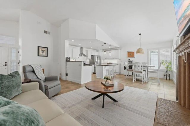 1701 Crystal Ridge Way, Vista, CA 92081