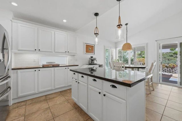 1701 Crystal Ridge Way, Vista, CA 92081