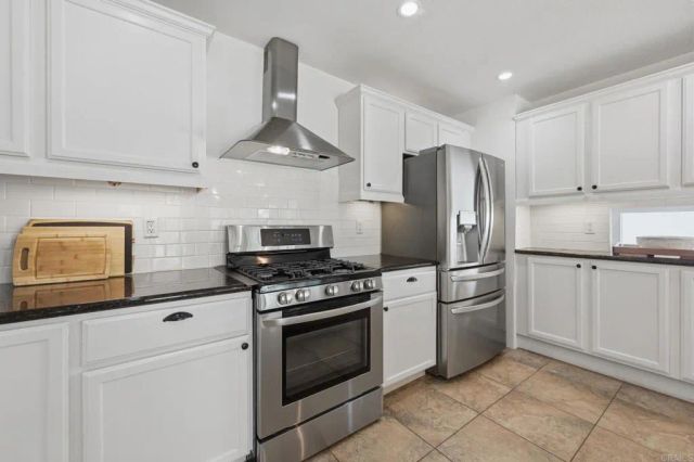 1701 Crystal Ridge Way, Vista, CA 92081