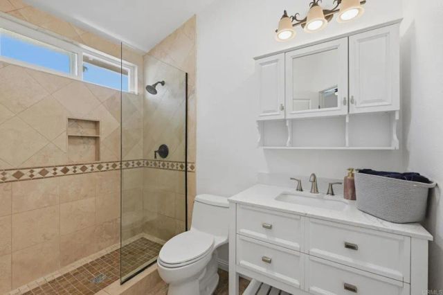 1701 Crystal Ridge Way, Vista, CA 92081