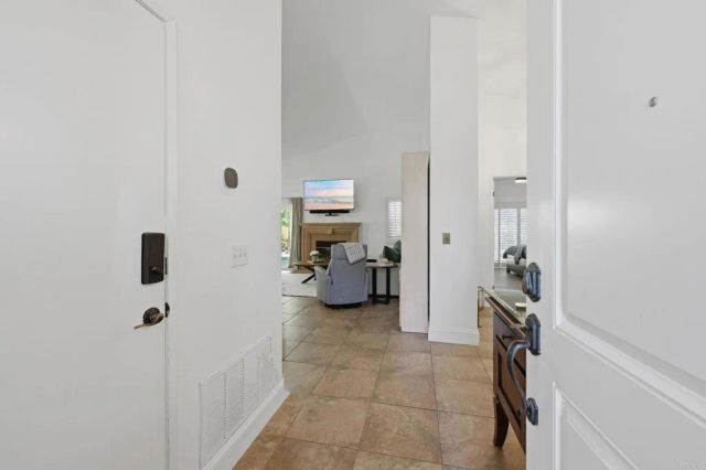 1701 Crystal Ridge Way, Vista, CA 92081