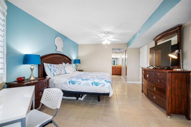 18400 GULF BOULEVARD 1301, Indian Shores, FL 33785