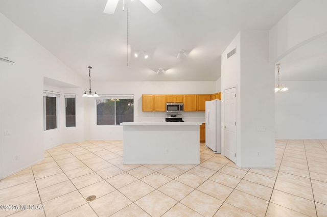 5540 N Weeping Rock Drive, Tucson, AZ 85750