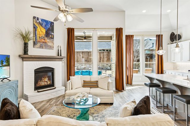 950 Gentle Knoll Lane, Prosper, TX 75078